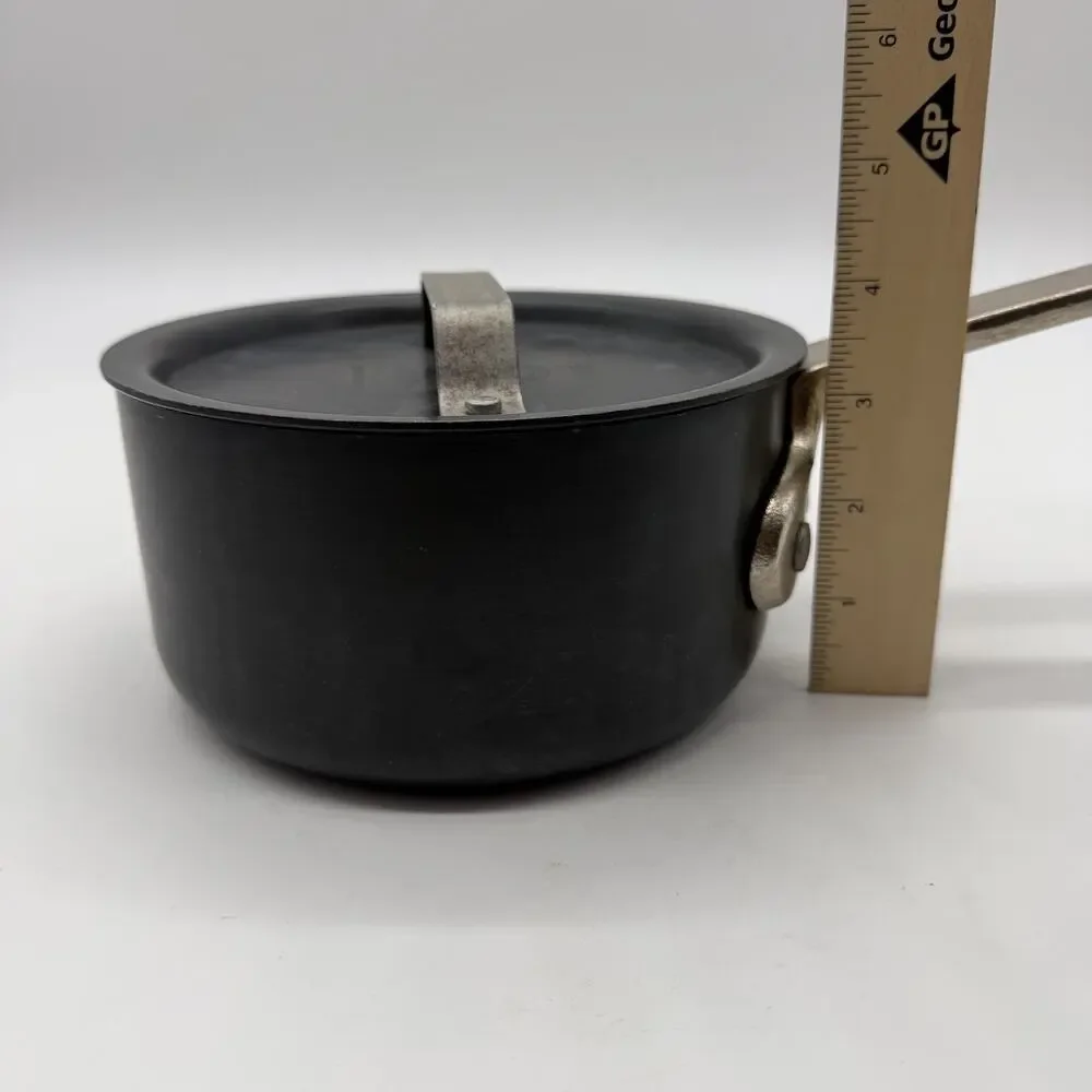 Calphalon Commercial Aluminum Company Professional 1.5qt saucepan 8701 1/2 Pot